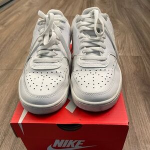 Nike Court Vision Low Women’s Shoes